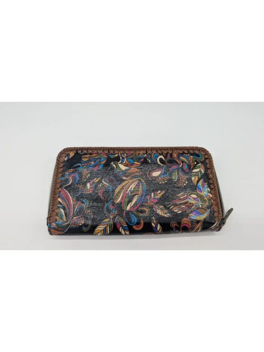 Sakroots artist circle large zip around wallet colorful bird themed peace